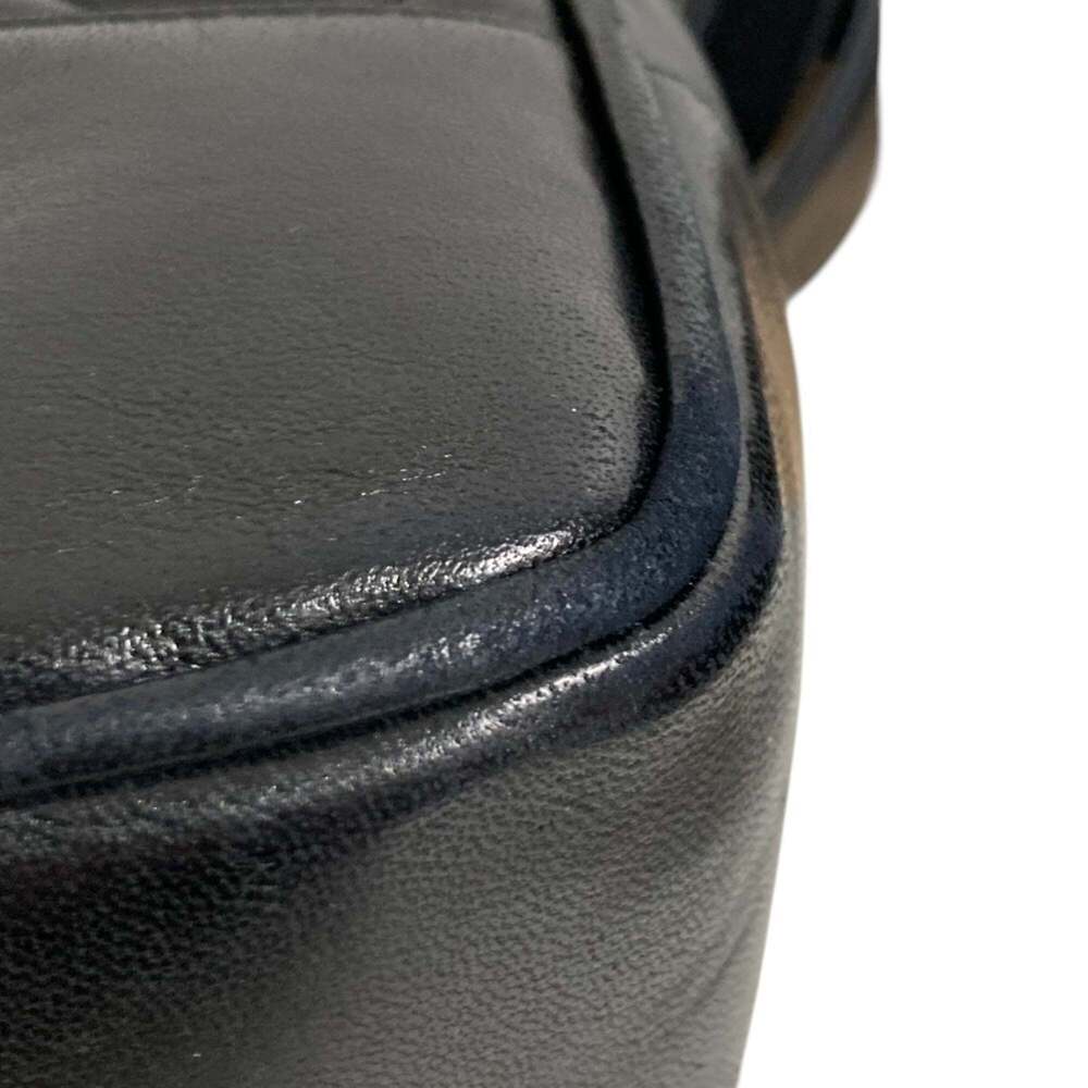 CHANEL Black Lambskin Leather Shoulder Bag - Picture 14 of 16